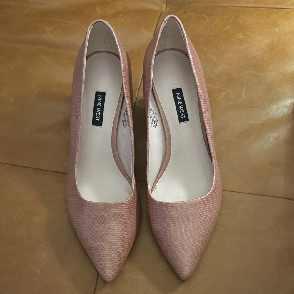 Nine West Blush Pink Pointed Heels
